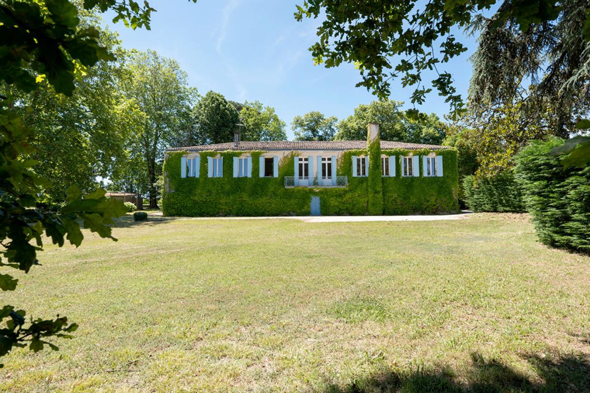 Demeure de prestige et de charme à quelques minutes de Bordeaux - 3861083PVDEC