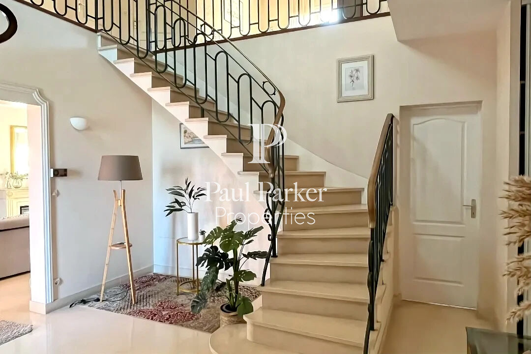 Maison  Bordeaux – Mérignac Capeyron 7 pièce(s) 192 m2 - 3898563PCMILA3PA3PCMIL