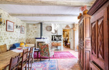 Prestigious residence Rent 9 room(s) 420 m2 - 3903863PLGI