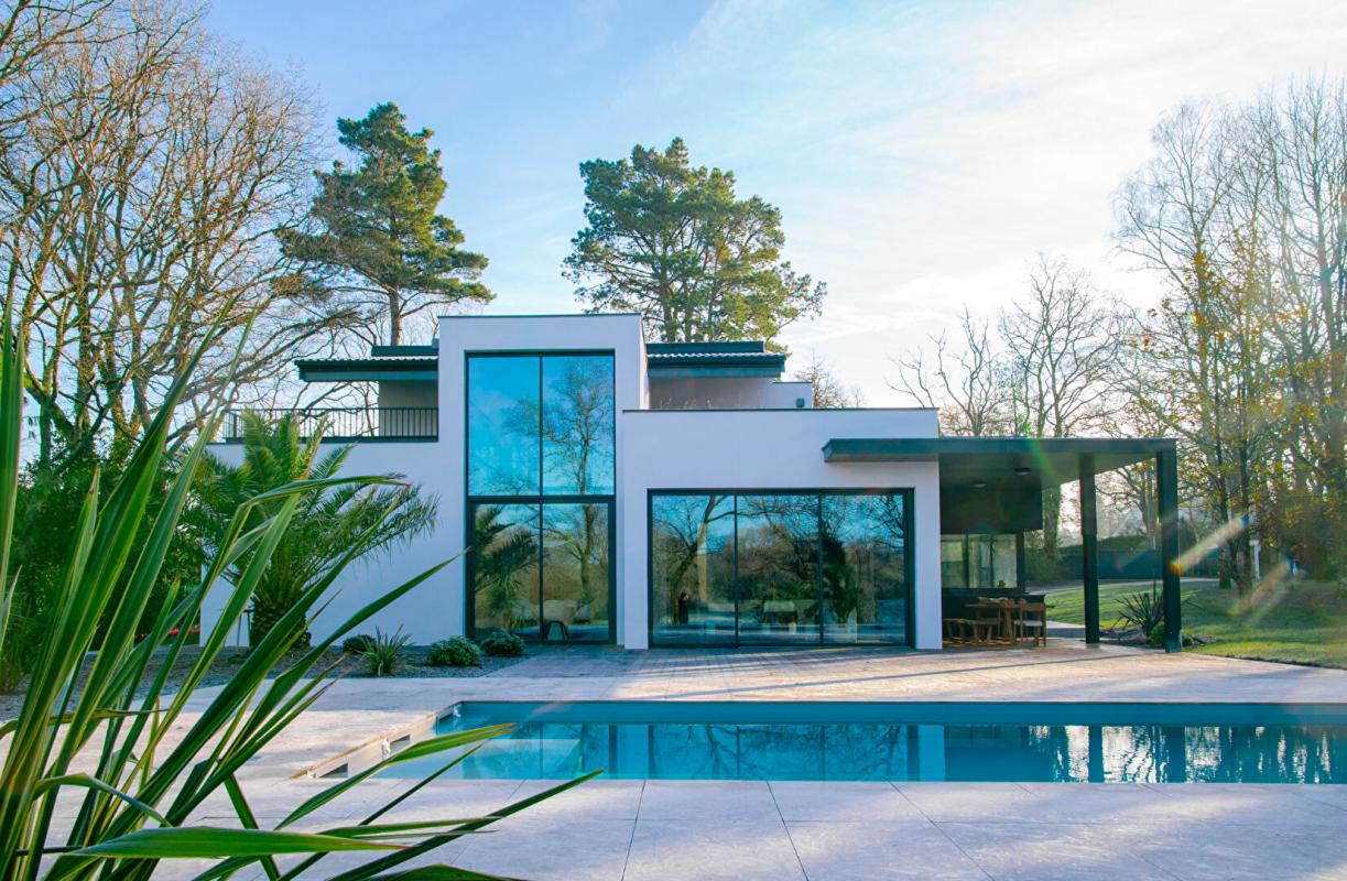 Villa  8 pièce(s) 286 m2 - 3909653PBERP