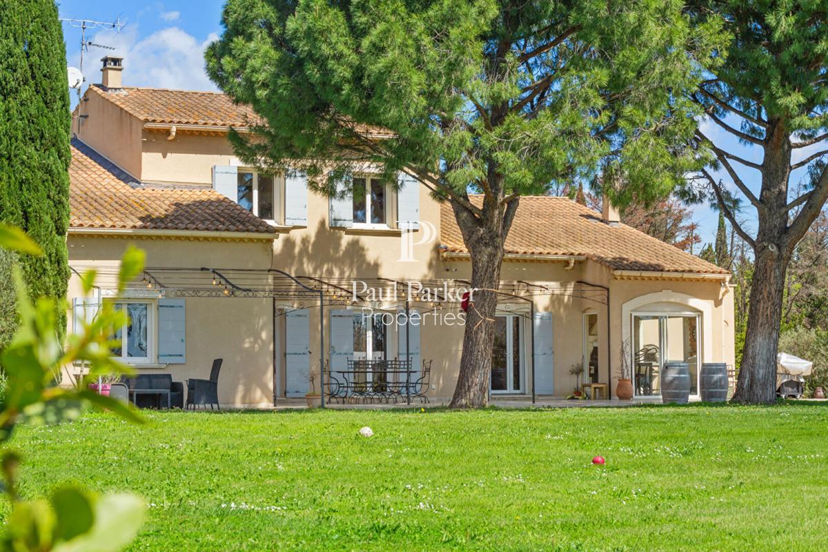 Elégante Villa Provençale avec piscine - 4048853PEPN