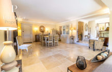 Mas en pierre 370 m2 avec piscine sur un parc de 5000m2 - 380578S3PPSC