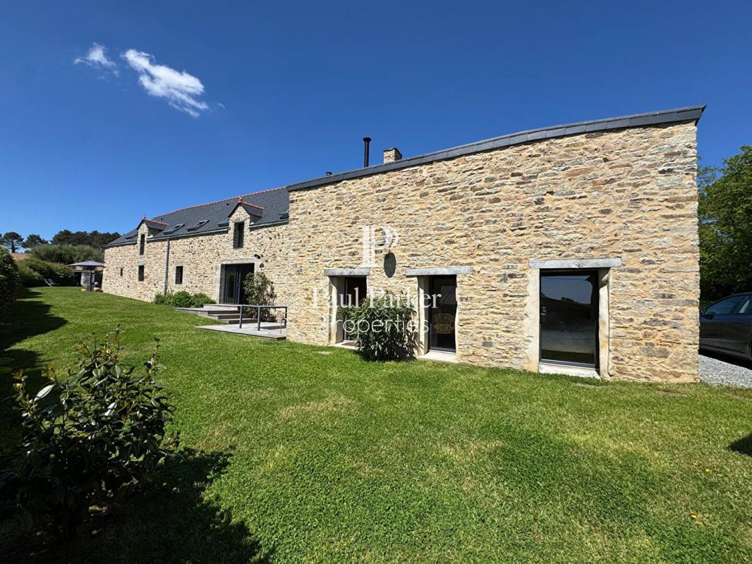 Longère coup de coeur  à Beganne   – 6 pièce(s) 206.84 m2  – piscine - 4064943PVIH