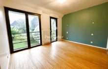 Maison Pace 8 pièce(s) 248 m2 - 4068273PEON