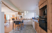Merignac Family Home with 4 bedrooms, mature garden, heated swimming pool and garage - 4085663PPBD