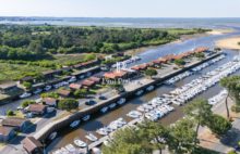 EXCEPTIONAL HOUSE IN GUJAN-MESTRAS – OPPOSITE THE PORT OF LA HUME - 4091473PPBD