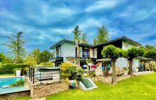 Villa Aix En Provence nord 12 pièce(s) 265 m2 + ANNEXE 38 m2 / 6 chambres /2500 m2 jardin + ANNEXE + Piscine 3 bassins - 4093033PCML