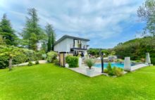 Villa Aix En Provence nord 12 pièce(s) 265 m2 + ANNEXE 38 m2 / 6 chambres /2500 m2 jardin + ANNEXE + Piscine 3 bassins - 4093033PCML
