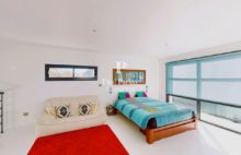 EYSINES MAISON D’ARCHITECTE AVEC PISCINE 137 m² - 4085383PCMIL