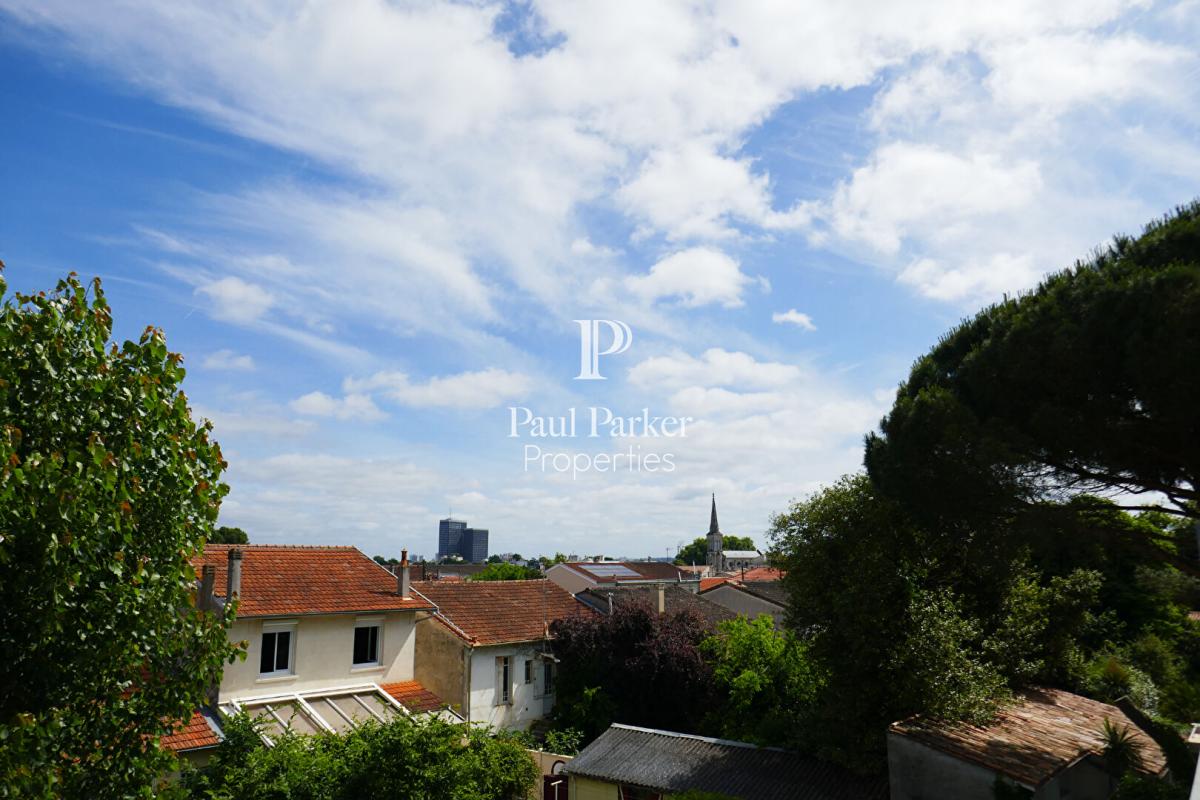 Mérignac St Augustin investissement d’exception Immeuble entièrement rénové avec terrasse, jardin et garage - 4098733PPBD