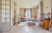 Maison de Maitre Yvrac 8 pièce(s) 250 m2 - 3697923PCMILC3PCMIL