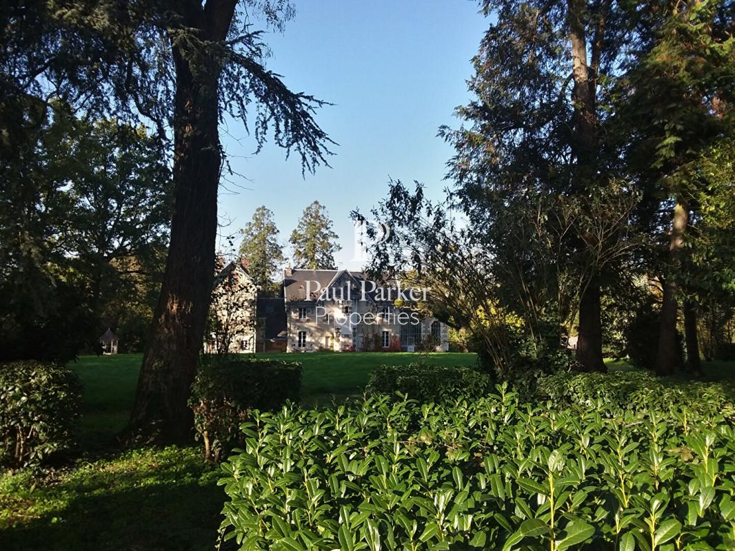 Manoir  de 1850, maison de gardien et tennis sur un parc de 5 ha - 377505-3PADR