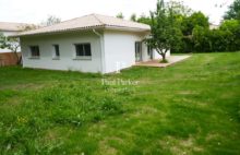 ELEGANT CONTEMPORARY SINGLE-STORY HOUSE WITH LANDSCAPED GARDEN - 4126163PPBD