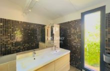 Villa moderne d’architecte,  au nord  d’Aix En Provence 12 pièce(s) /  Villa 250 m2+30 m2  annexe / 8 chambres / terrain 3200 m2 / piscine 11X 5 / 12 minutes pasteur - 4111253PCML
