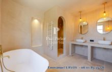FONTVIEILLE – Parc Naturel des Alpilles: demeure de caractère avec piscine et parc paysagé - 4149953PUVE