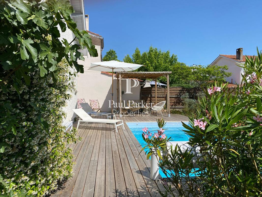 MERIGNAC CAPEYRON Maison Familiale avec 4 chambres, jardin arboré, piscine chauffée et garage - 4085663PPBD