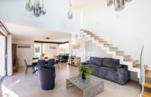 GUJAN-MESTRAS – OPPOSITE THE PORT OF LA HUME BEAUTIFUL THREE-BEDROOM VILLA HEATED POOL AND OPTION FO - 4172913PPBD