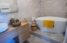 Penthouse d’exception dernier étage avec terrasse deux chambres ascenseur cave et parking - 4206233PPBD