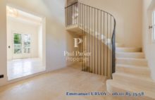 SOLE AGENT – PROVENCE – Property with pool and garden - 4210843PUVE