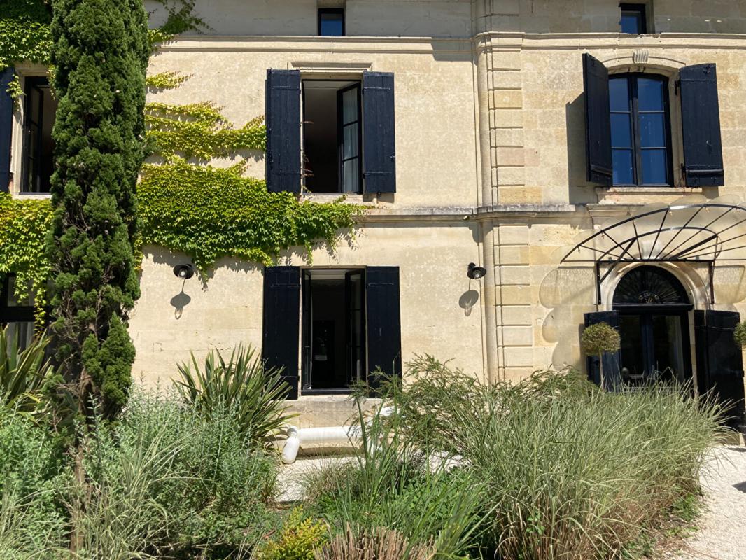 Double propriété rénovée avec goût – maison de maître et ancien chai - 4242493PVDEC