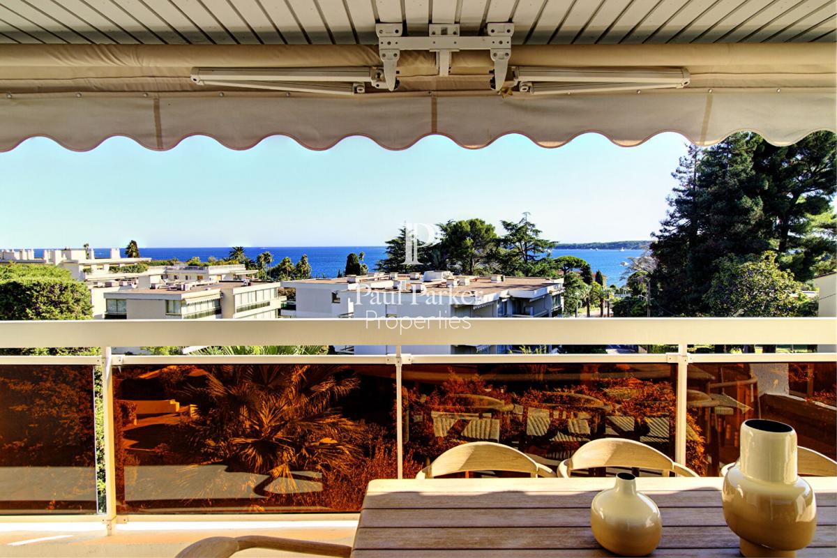 Cannes Basse Californie – Luxueux appartement rénové avec vue mer panoramique - 4248703PMVORZ