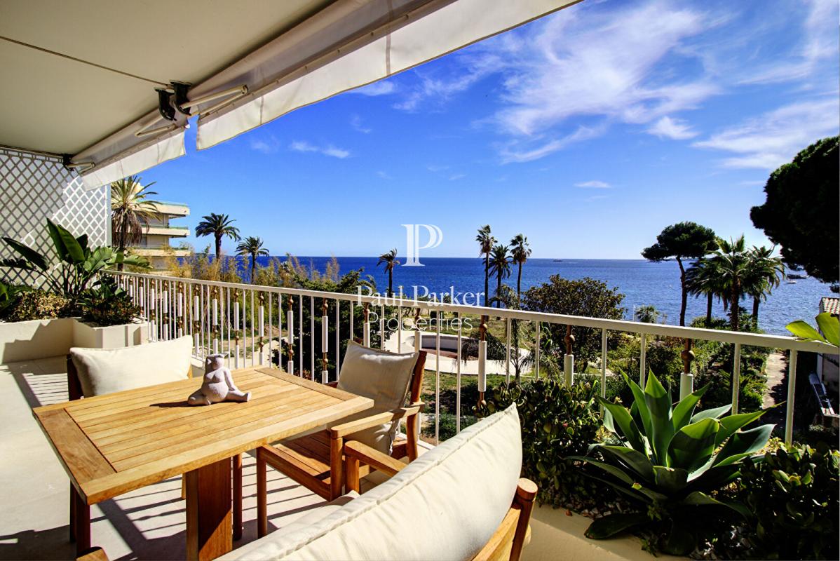 Cannes – Pointe Croisette – Appartement d’exception avec accès direct à la Méditerranée - 4251363PMVORZ