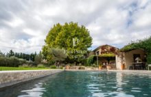 Mas ancien rénové-  Saint Remy De Provence 8 pièce(s) 260 m2 - 4252933PEPN