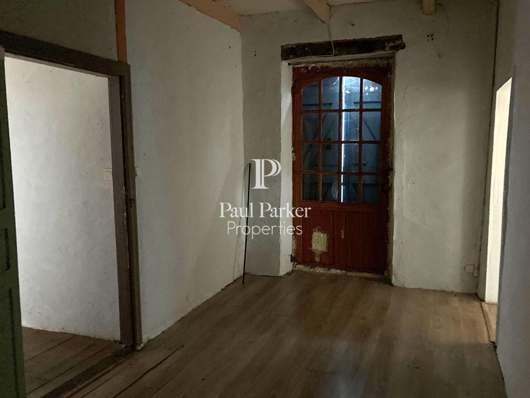 Manoir du 13ème avec une longère, pigeonnier et grange sur plus de 13Ha - 4267323PEMM