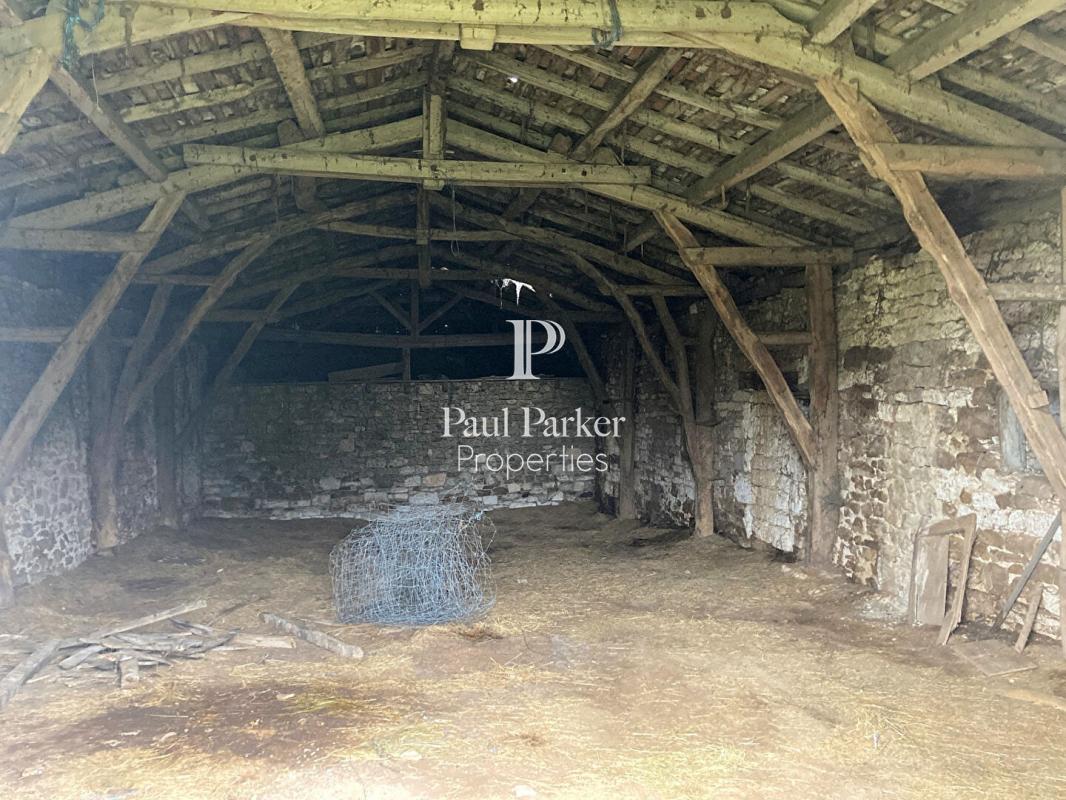 Manoir du 13ème avec une longère, pigeonnier et grange sur plus de 13Ha - 4267323PEMM