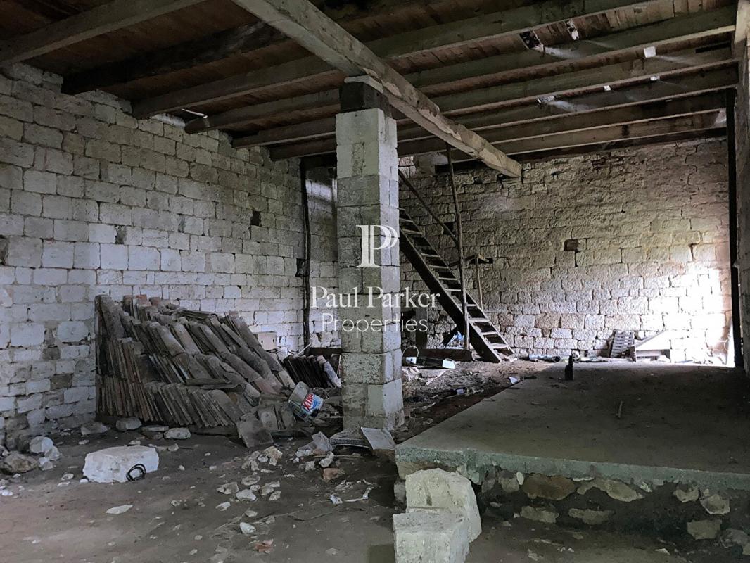 Manoir du 13ème avec une longère, pigeonnier et grange sur plus de 13Ha - 4267323PEMM