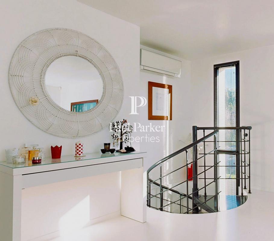 EYSINES MAISON D’ARCHITECTE AVEC PISCINE 137 m² - 4085383PCMILB3PCMIL