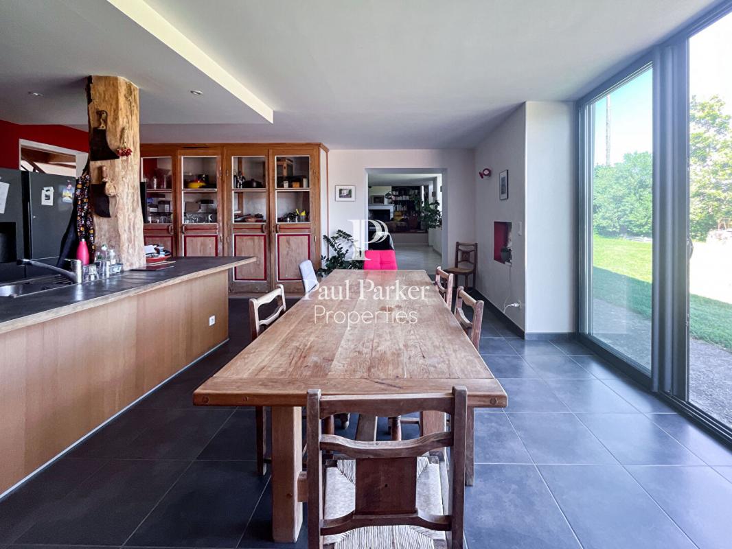 Maison de pays Barbezieux Saint Hilaire 7 pièces piscine 4 chambres dépendances 307 m2 - 3898573PCMILC3PCMIL