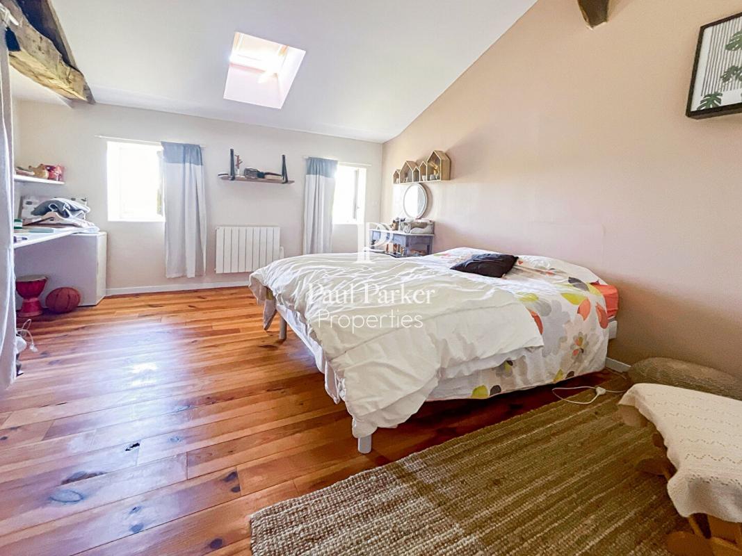Maison de pays Barbezieux Saint Hilaire 7 pièces piscine 4 chambres dépendances 307 m2 - 3898573PCMILC3PCMIL