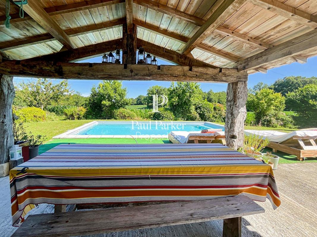 Maison de pays Barbezieux Saint Hilaire 7 pièces piscine 4 chambres dépendances 307 m2 - 3898573PCMILC3PCMIL