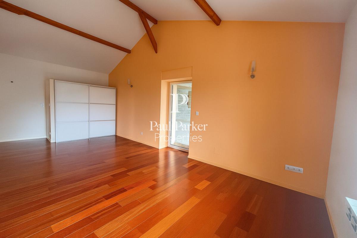 Villa d’exception Montpon Ménestérol 7 piéces, piscine, 6400 m² de terrain - 4198023PCMILC3PCMIL