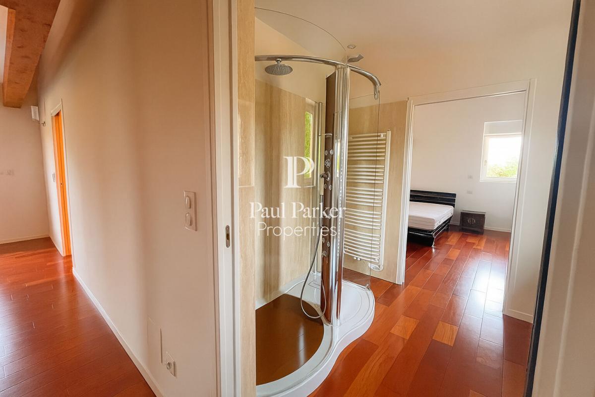 Villa d’exception Montpon Ménestérol 7 piéces, piscine, 6400 m² de terrain - 4198023PCMILC3PCMIL