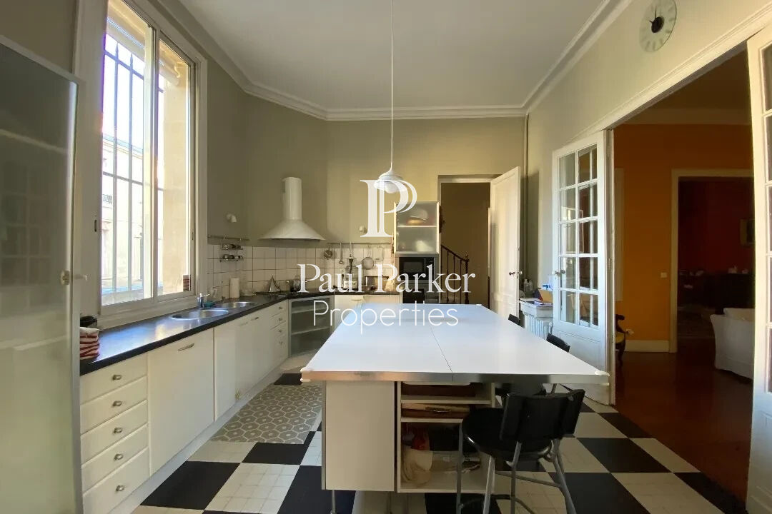 Demeure Bourgeoise à Bordeaux Croix Blanche  Saint Seurin 370 m² - 3872763PCMILB3PCMIL