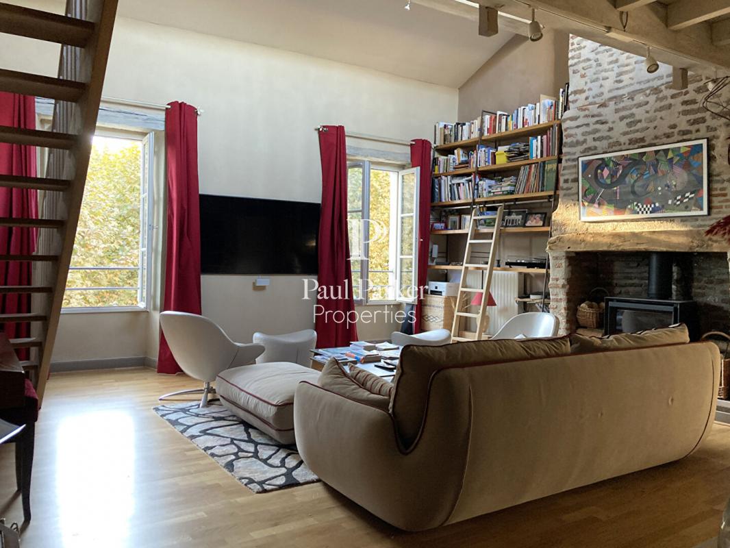 Appartement duplex avec ascenseur, grande terrasse en hypercentre - 4273043PEMM