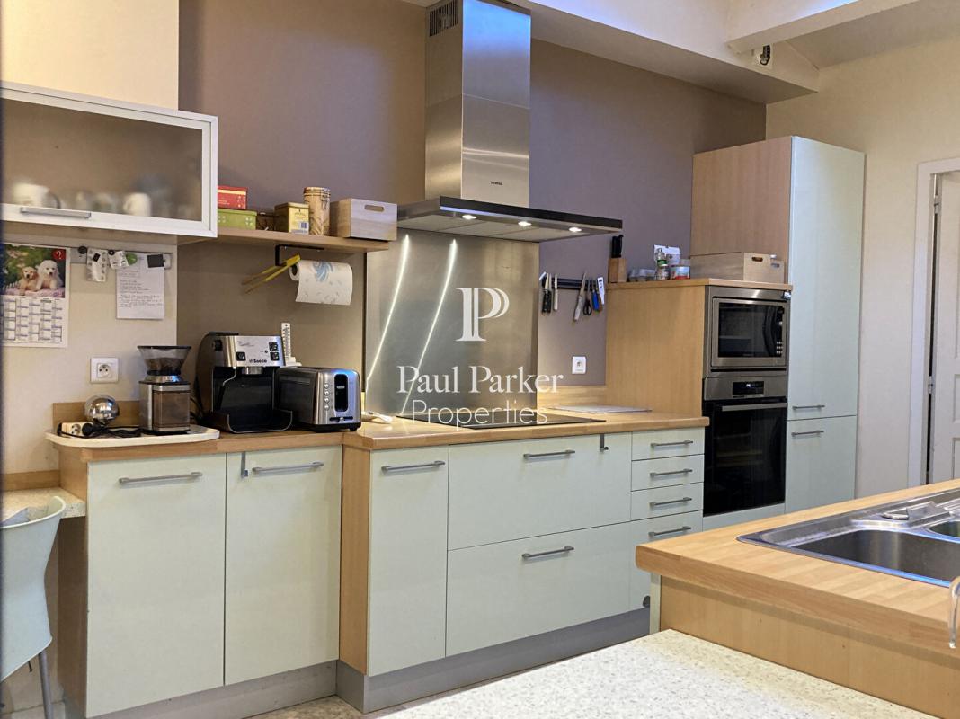 Appartement duplex avec ascenseur, grande terrasse en hypercentre - 4273043PEMM