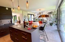 Architect-Designed Home with Heated Pool A Refined Retreat on the Edge of Vannes - 4276383PVIH