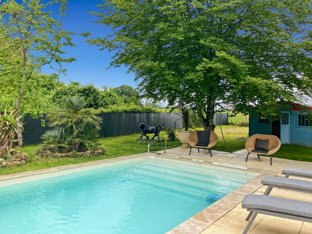 Charming property near Créon with landscaped garden and swimming pool - 4283253PVDEC