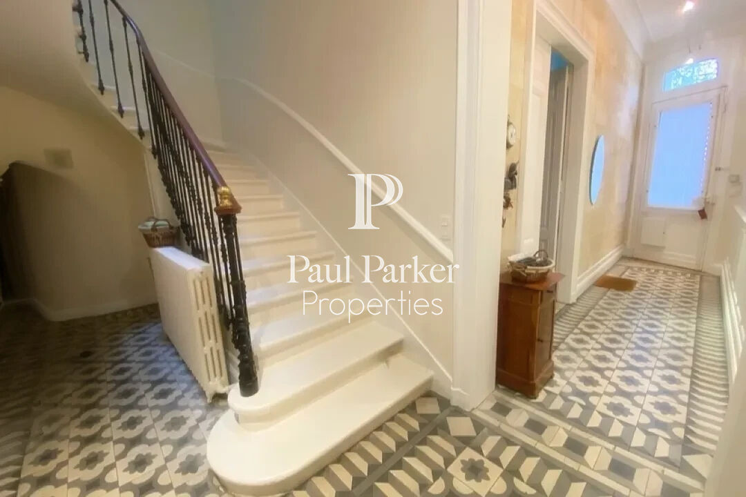 Bourgeois Residence in Bordeaux – Croix Blanche – Saint-Seurin 370 m² - 3872763PCMILB3PCMIL