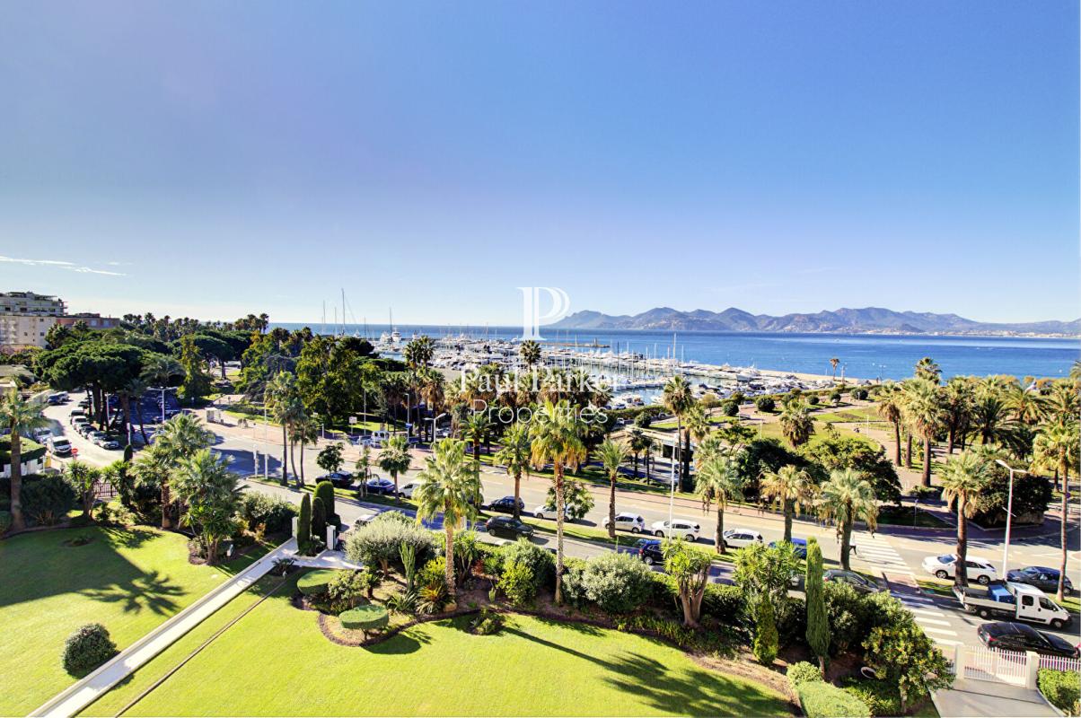 Cannes Croisette – Appartement rénové avec vue mer panoramique - 42372228113PMVORZ