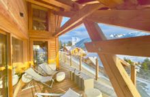 Demeure de prestige CHALET à MONTGENÈVRE   Alpes du Sud 8 pièce(s) 190 m2  surface habitable / 4 Chambres +1 Suite /  2 Terrasses + Jacuzzi / Séjour cuisine 62 m2/ Garage X2 - 4304123PCML