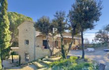 Demeure de prestige Lourmarin – Mas XVIIIème de caractère  – trame contemporaine 198 m2  habitables / Terrain 6200 m2 / 4 chambres / 1 studio 19 m2 / 1 annexe 20 m2 - 4329143PCML