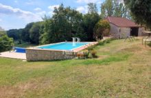 AGEN Nord : Ensemble immobilier du18ème, 12 pièce(s) 480 m², Dépendances – Grange – Ecurie- Piscine- Parc et terres 8 ha - 4341473PTOE