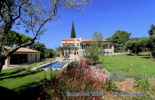 SOLE AGENT – PROVENCE – Property with pool and garden - 4210843PUVE
