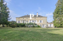 Propriété de Prestige et ses dépendances, Domaine de 61 hectares, Au coeur du Périgord 24160 - 4106193PENL