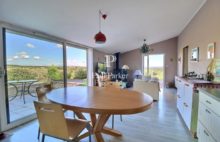 Propriété avec vue panoramique, vaste dépendance et piscine - 4255683PSNV