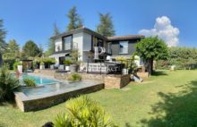 Villa Aix En Provence nord 12 pièce(s) 265 m2 + ANNEXE 38 m2 / 6 chambres /2500 m2 jardin + ANNEXE + Piscine 3 bassins - 4093033PCML